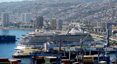 Cerca de 10 mil visitantes recibirá Puerto Valparaíso durante febrero