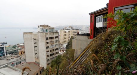 Tras accidente cierran ascensores por mantención preventiva en Valparaíso