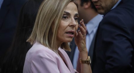 Isabel Plá renuncia a su cargo como ministra de la Mujer