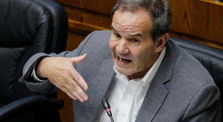 Senador Andrés Allamand: “Mi error fue no apagar el micrófono”