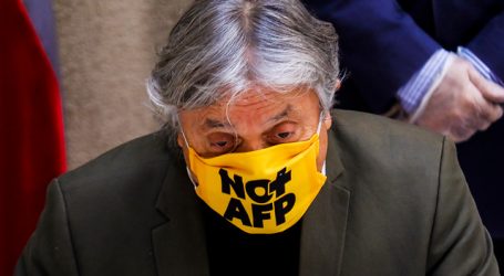 Senador Navarro inició campaña para el retiro del 10% de las AFP