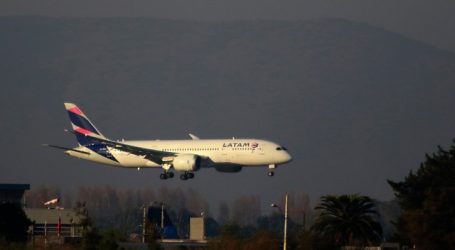 Minsal anuncia fiscalización ante denuncia de vuelos desde Santiago a Miami