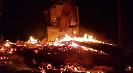 Tres cabañas resultaron quemadas tras presunto ataque incendiario en Cañete