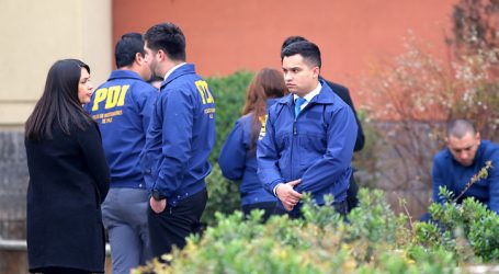 Hombre fallece tras ser interceptado y baleado en el centro de Santiago