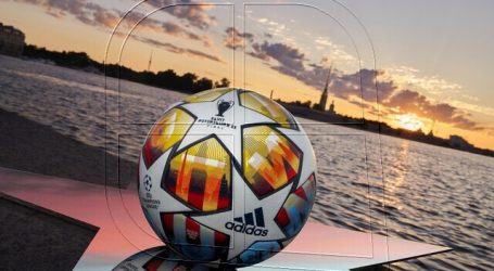La UEFA presentó el balón para las eliminatorias de la Champions
