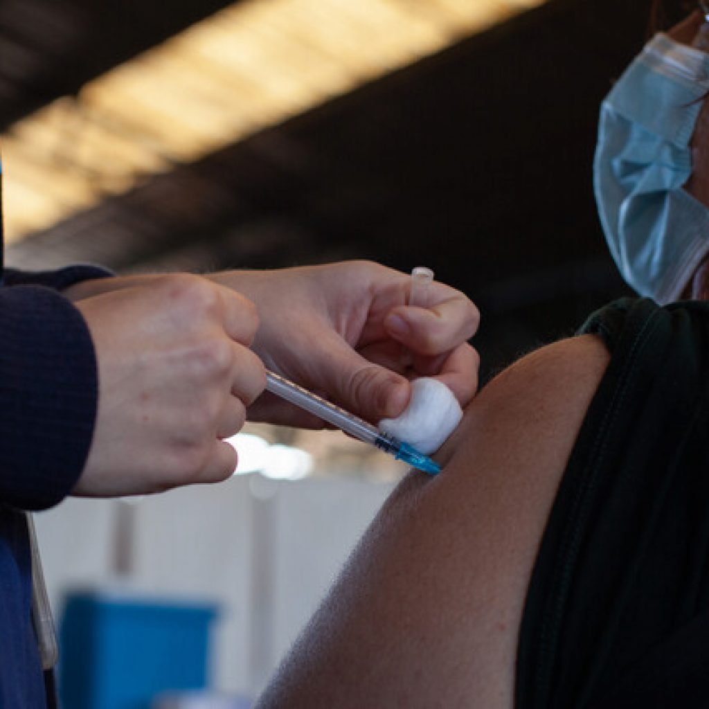 COVID-19: Se han administrado más de 46,2 millones de vacunas en Chile