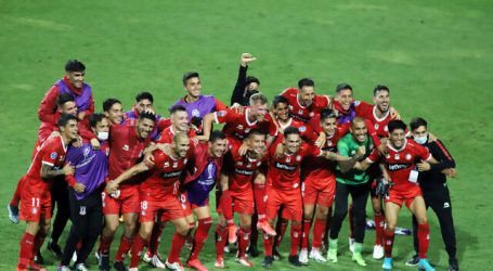 Copa Sudamericana: U. La Calera busca su primer triunfo ante Banfield