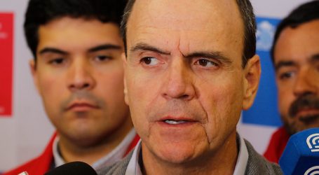 Citan a Monckeberg para informar plan de prevención tras incendio de Valparaíso