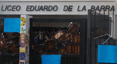 Suspenden PSU en Liceo Eduardo de la Barra en Valparaíso tras toma