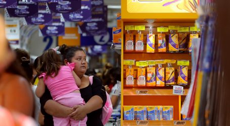 SERNAC realizó estudio sobre precios de textos, uniformes y útiles escolares