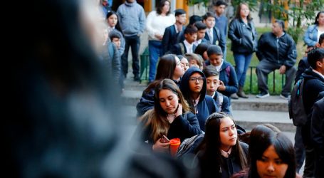 Más de 850 colegios iniciarán sus clases a partir de mañana lunes en Santiago