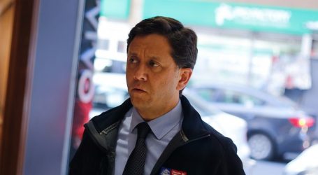 Aceptan renuncia de Director del Trabajo tras polémica por datos de despidos