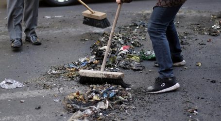 Municipio de Santiago multó a Carabineros por descarga de escombros