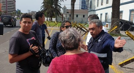 Iquique: Ejército deberá retirar cerco de púas del ex Regimiento Granaderos