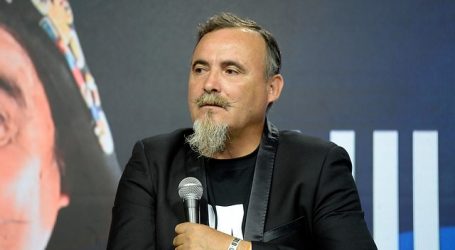 Paul Vásquez descartó incluir a los políticos en su rutina para el Viña del Mar