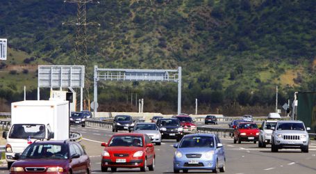 Unos 322 mil vehículos regresarían este domingo a Santiago