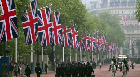 El príncipe Carlos de Inglaterra dio positivo a COVID-19