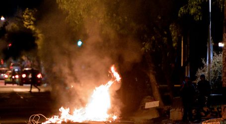 Día del Joven Combatiente: 2 carabineros heridos tras incidentes en la RM