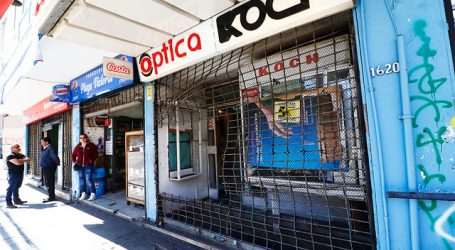 18-O: Comerciantes de Valparaíso inician campaña para repintar locales rayados