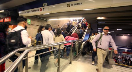 3 estaciones de la Línea 1 del Metro están cerradas por disturbios en el exterio