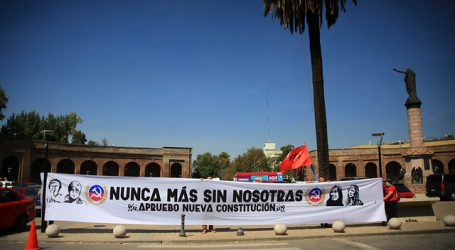 Partido Comunista rinde homenaje a Gladys Marín