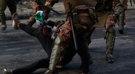 Disturbios en la capital: Transantiago suspende servicios por falta de seguridad