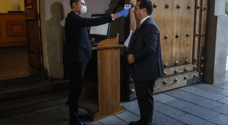 COVID-19: Se extreman medidas de prevención en La Moneda
