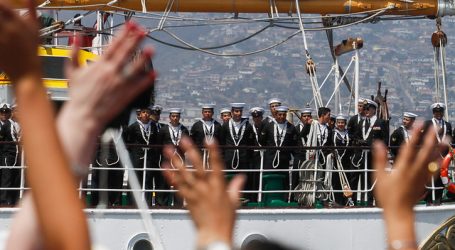 Siete marinos chilenos dieron positivo por COVID-19 en Australia