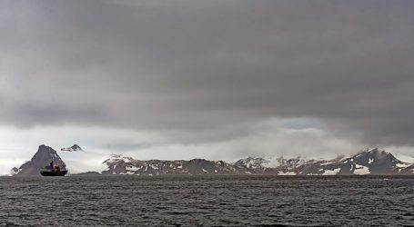 Geólogos chilenos buscan revelar el origen de la península Antártica