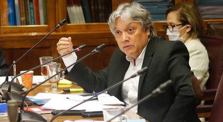 Senador Navarro amenazó con acusación constitucional contra el Presidente Piñera