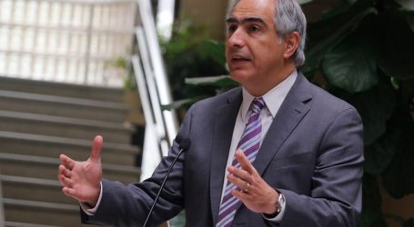 Chahuán exige endurecer medidas para evitar más contagios en hogares de ancianos