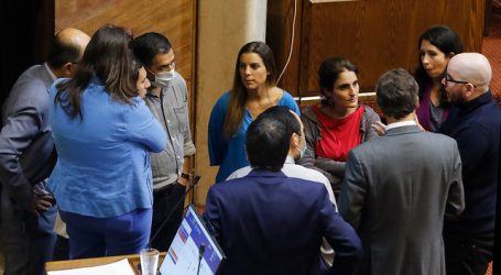 Diputados presentan proyecto de ley para congelar precios de Isapres