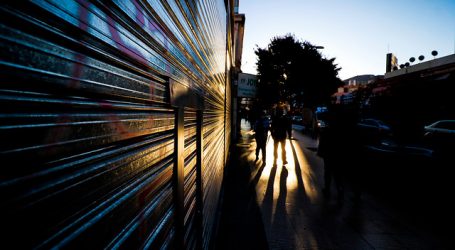 Fiscalizan restaurante en Viña del Mar con consumidores en su interior