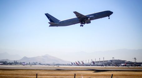 Avión llegará este domingo a Santiago con chilenos varados en Colombia