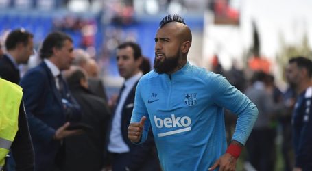 FC Barcelona y Arturo Vidal volverán este viernes a los entrenamientos