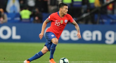 Corporación Municipal de Puente Alto agradece a Charles Aránguiz por donación