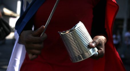 Cacerolazos se registran en distintos puntos de la capital