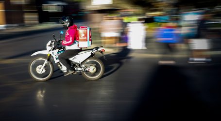 Gobierno extiende hasta la medianoche permiso para delivery de comida y remedios