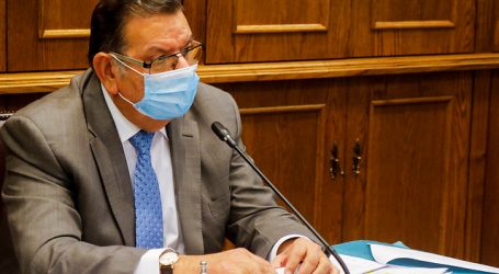 Fiscalía abrió investigación por viaje de senador Quinteros a Puerto Montt