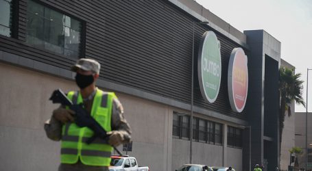 Parlamentarios de oposición piden cuarentena total para la Región Metropolitana