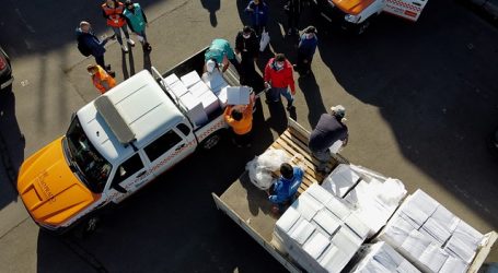 Comienza distribución de 500 cajas de alimentos en comuna de Lo Prado