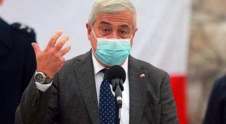 Mañalich afirmó contar “con el soporte y la ayuda del Presidente” tras críticas