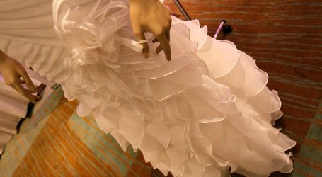 Crean software para diseñar y probar vestidos de matrimonio durante la pandemia