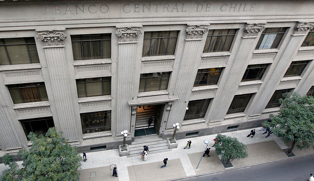 Banco Central acuerda mantener tasa de interés en 0,5% – Vive Pais