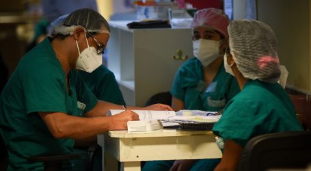 Inician programa de salud mental para enfermeras que luchan contra la pandemia