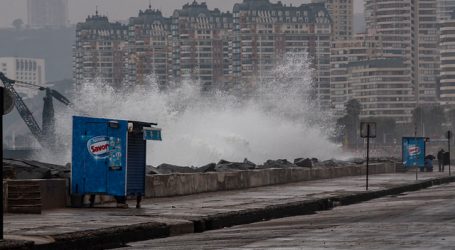 Anuncian marejadas anormales en el borde costero entre Arica y Aysén