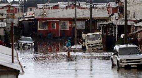 Cortes de luz, voladuras de techo e inundaciones deja sistema frontal en el sur