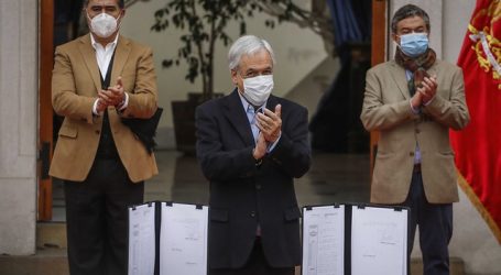 Piñera promulga ley que protege ingresos de trabajadores independientes