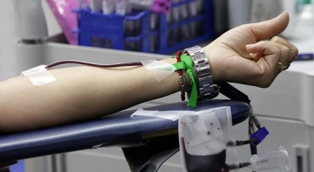 Ministro Paris y especialista hacen urgente llamado a la donación de sangre