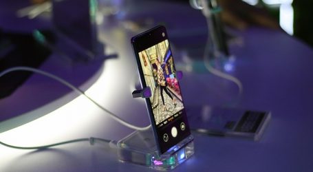 Huawei factura un 13 por ciento más hasta junio a pesar del coronavirus